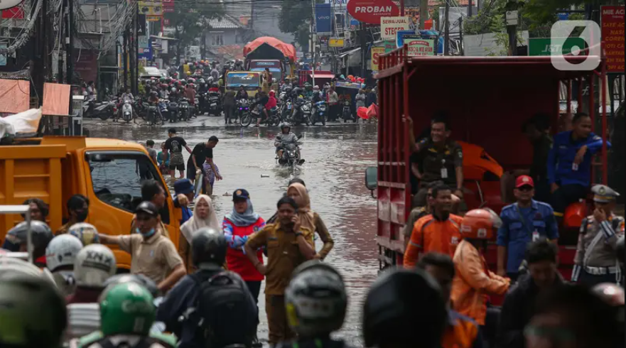 BMKG Peringatkan Cuaca Ekstrem di Jabodetabek, Risiko Banjir Meningkat